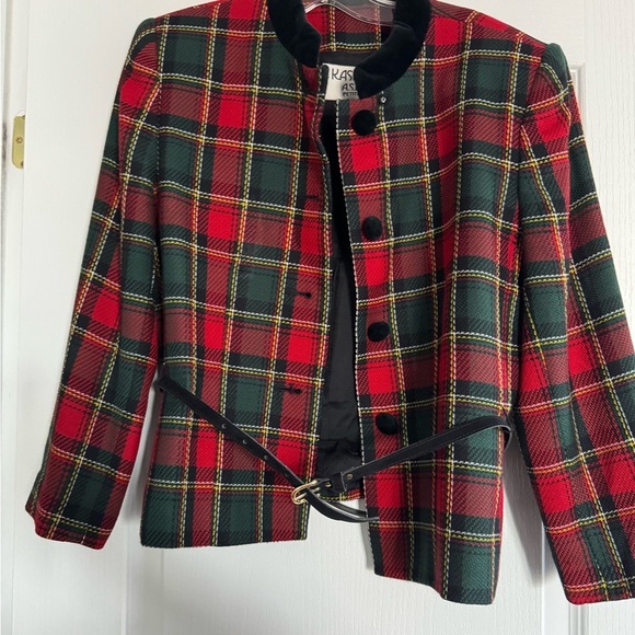 Kasper vintage Plaid Red and Green Women's Jacket. Ptp 20” lenght 22.5” … - Picture 2 of 9